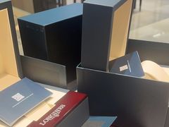 -亨得利钟表商店