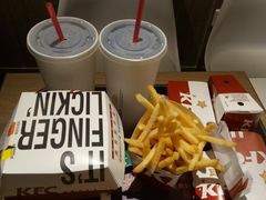 -麦当劳(江湾镇店)