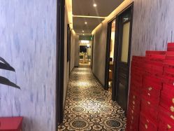 -PE SALON