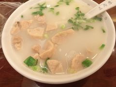 本帮肚肺汤-三两春(浦三路店)