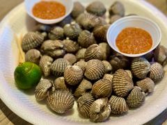 -东海岸人工湖美食村