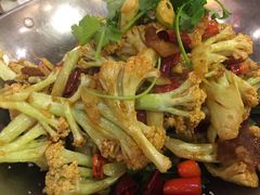 -鲁小三·大骨自助(金山总店)