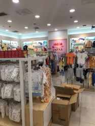 -爱婴室(上海紫荆广场店)