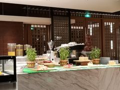 大堂-JW万豪厨房餐厅·滨海草坪烧烤·海鲜·海景(三亚绿发山海天JW万豪酒店)