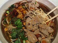 -爆炸头阿姨小四川正宗川味小吃(无任何分店)