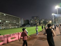 -燕子岗体育场