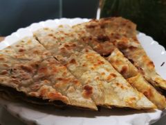 -溢心园香河肉饼总店