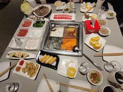 -海底捞火锅(珠影星光城夜宵主题店)