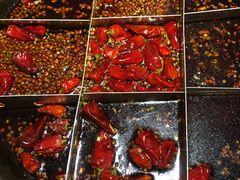 -白乐天毛肚火锅馆(解放碑店)