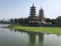 -龙虎塔