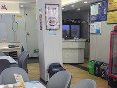 -独一佳老胡湘菜馆(矿山路店)