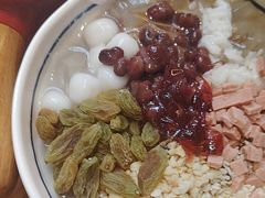 -蓉李记成都名小吃(太原龙湖万达店)
