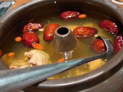 -云海肴·汽锅鸡·云南菜(天山百盛优客店)