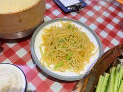 -老郑家东北春饼(龙悦居店)
