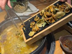 -一朵菌·野生菌探索家火锅(南亚店)