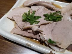 -亮亮面馆(经六路店)