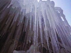 -大平台龙居瀑布旅游区