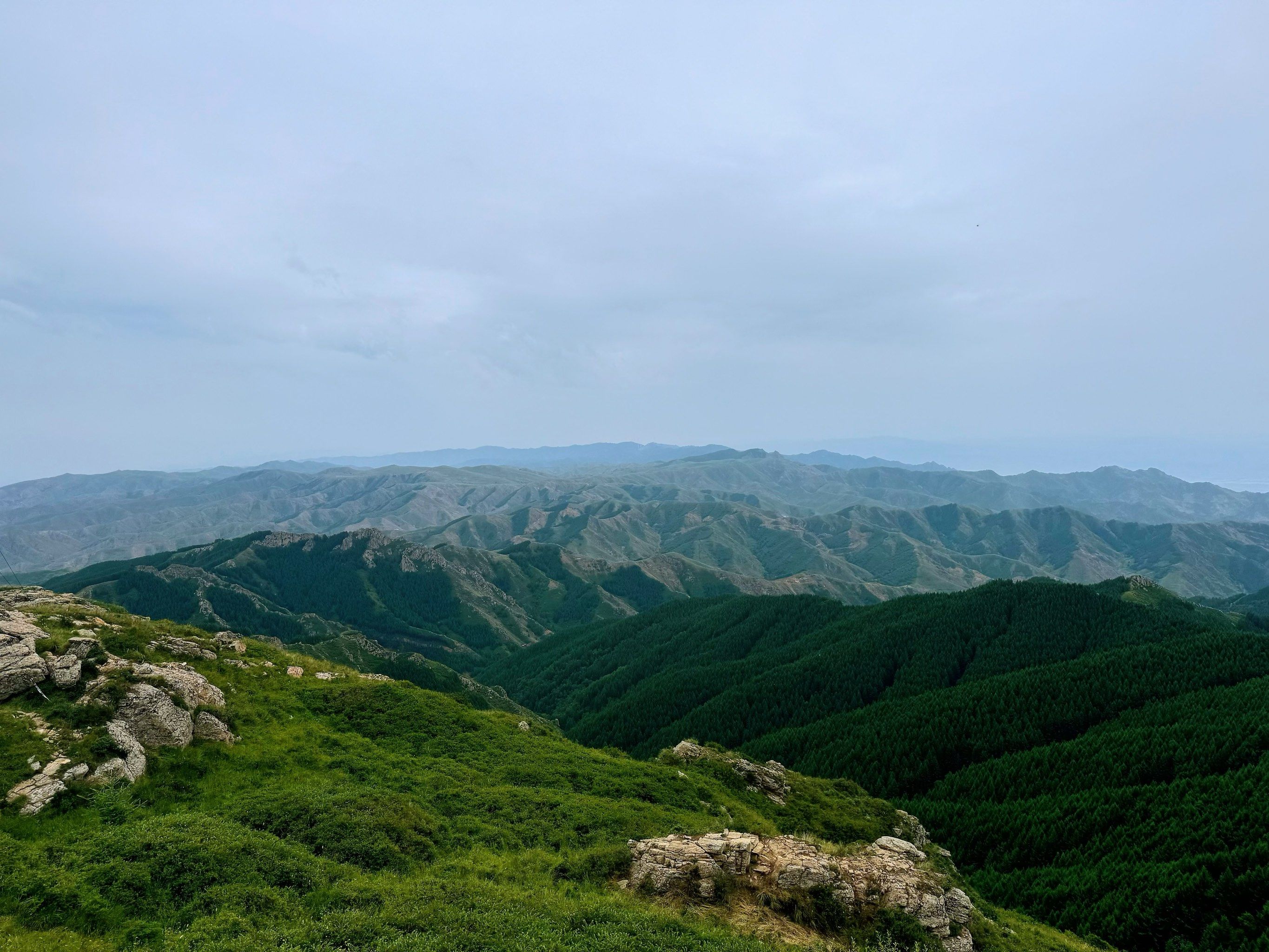 从北京出发三个多小时到达兴和,苏木山的确很壮观