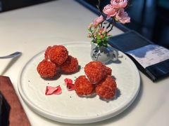 杨梅鳕鱼球-柳莺湖上·湖景餐厅·江南菜(西湖店)