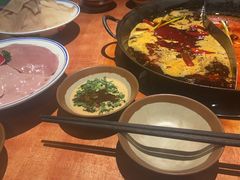 -周小明火锅(黑金冠社区店)