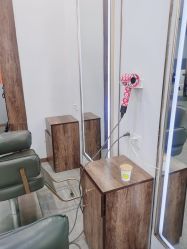 -艺格造型染发烫发