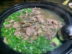 -乐山食古香跷脚牛肉