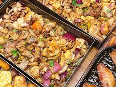 -老东镇啤酒屋海鲜加工·蒸汽海鲜·海鲜烧烤(台东店)