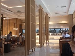 -鱼鲜饭香·招牌汽锅剁椒鱼头王