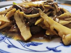 -天天向上素食餐厅(五台山店)