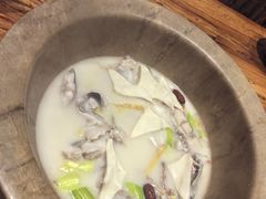 -滇香肴·云南菜蒸汽石锅鱼(云南北路店)