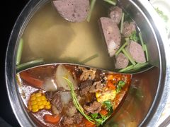-牛焱·贵州黄牛肉火锅(城西银泰店)