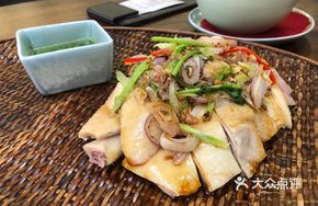 Scallion Oil Drizzled Selenium-Rich Spring Chicken