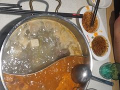 -浪里寻·臻牛养生牛肉火锅(方圆荟店)