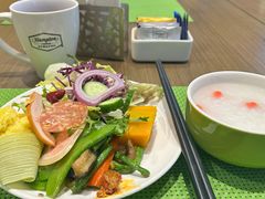 -希尔顿欢朋酒店自助餐