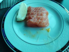 -亚洲国际大酒店·云顶阁旋转自助餐厅