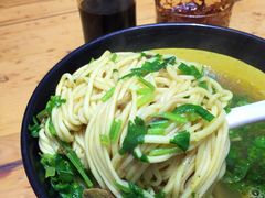 -杨记清芳牛肉拉面(京广路店)