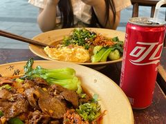 -方铲铲·成都板凳面(滨江银泰店)