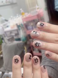 -九画美甲