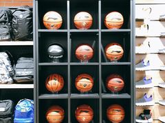 -李宁(大商新玛特店)