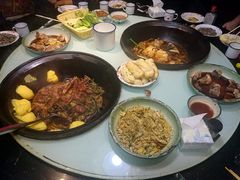 -鱼窝棚柴火铁锅炖(富山屯店)