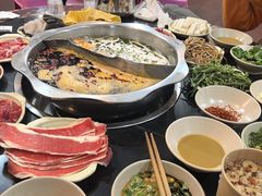 耗儿鱼-储奇门鳝鱼火锅(总店)