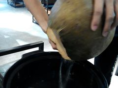 -东椰·海南椰子鸡火锅(朝阳门店)