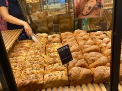 -Dough&Joe团憩(瑞虹天地月亮湾店)