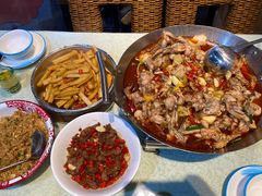 -昱龙大盆牛蛙馆(三兴街总店)