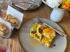 牛油果吐司-BOR Eatery(安福路店)