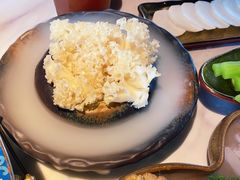 -毛辣果·贵州红酸汤牛肉火锅(西单店)