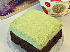 -炉边皮皮·烘焙甜品工厂店