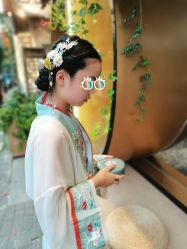 -一揽芳华汉服旗袍体验馆(拙政园店)