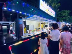 -月星家居广场-路面停车场