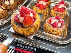 -HOT CRUSH趁热集合·现烤面包(上海环球港店)